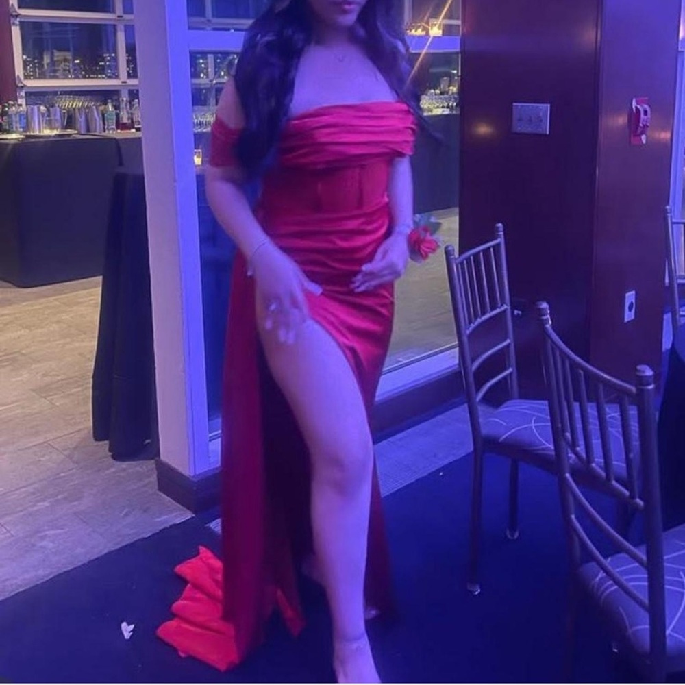 Elegant Red Off-Shoulder Evening Gown